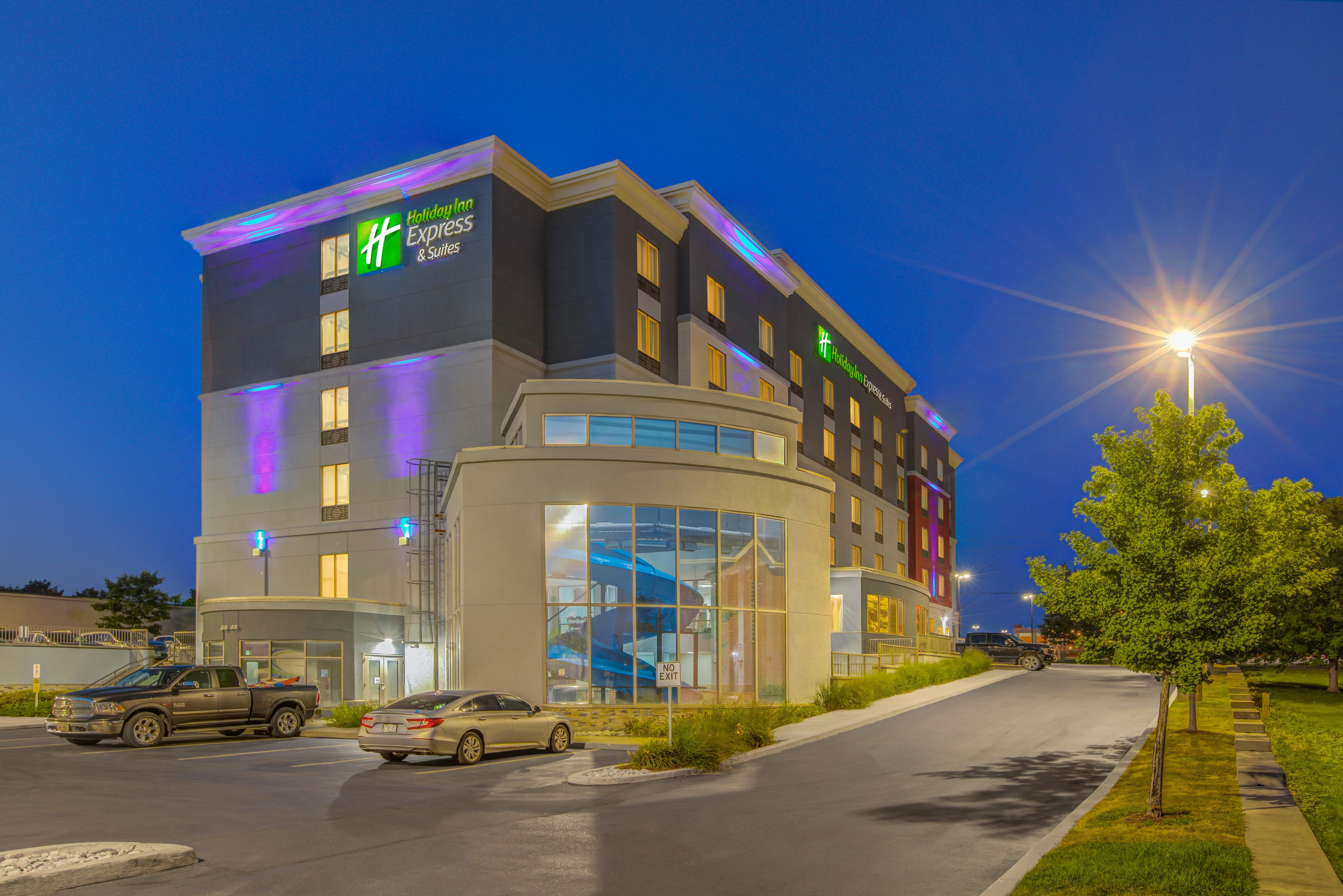 Holiday Inn Express & Suites - Woodstock, On Canada Exterior photo